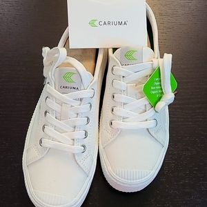 Cariuma shoes
